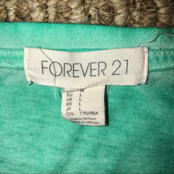 FOREVER 21 V-Neck Tee - Picture 2 of 2
